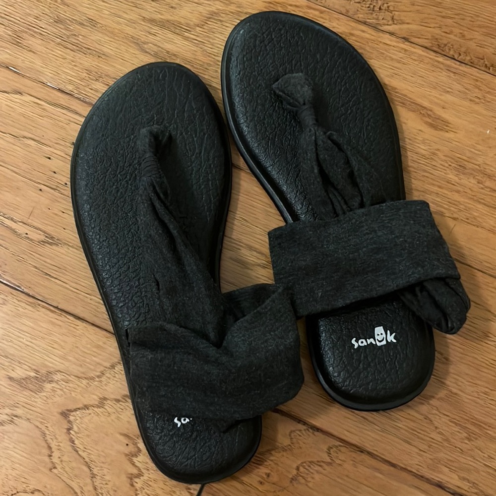 Sanuk yoga sling sandals